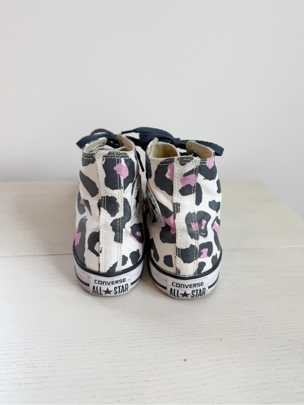 Converse Chuck Taylor All Star Leopard Print High Top Sneakers Women’s 8 - Picture 3 of 8